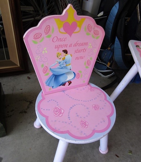 Disney princess chair before makeover