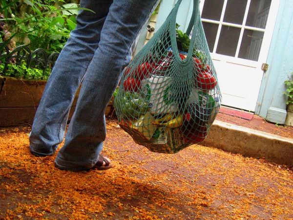 zero waste grocery shopping is easier than you think