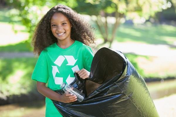 Young environmental activist cleaning up for Earth Day