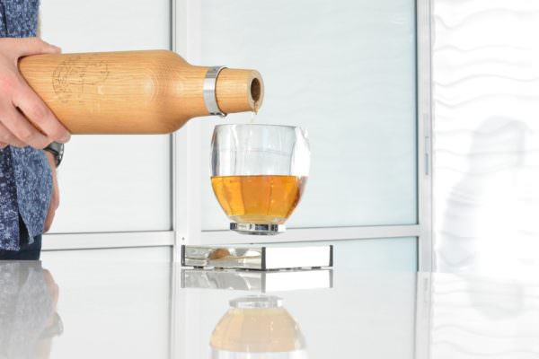 Father's Day Gift Ideas: Levitating Cup by Oak Bottle
