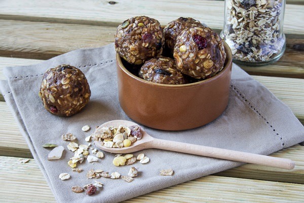 Forget snack bars that are really just candy bars in disguise. Make your own no-bake energy balls instead. Photo credit: Shutterstock.com