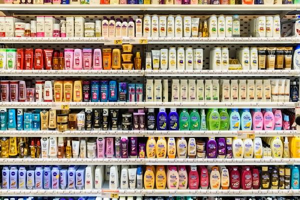 Does the shampoo aisle confuse you? You're not alone. Photo credit: Radu Bercan / Shutterstock.com