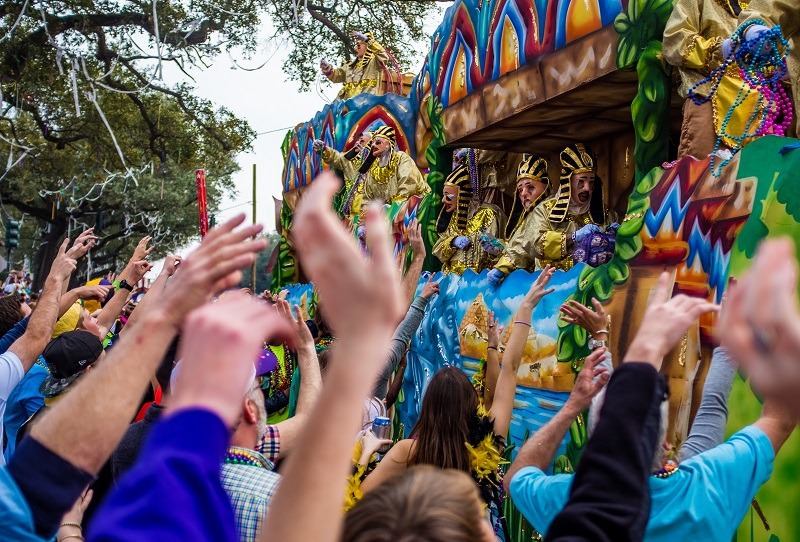 photo of New Orleans Gets a Bead on the Mardi Gras Bead Problem image
