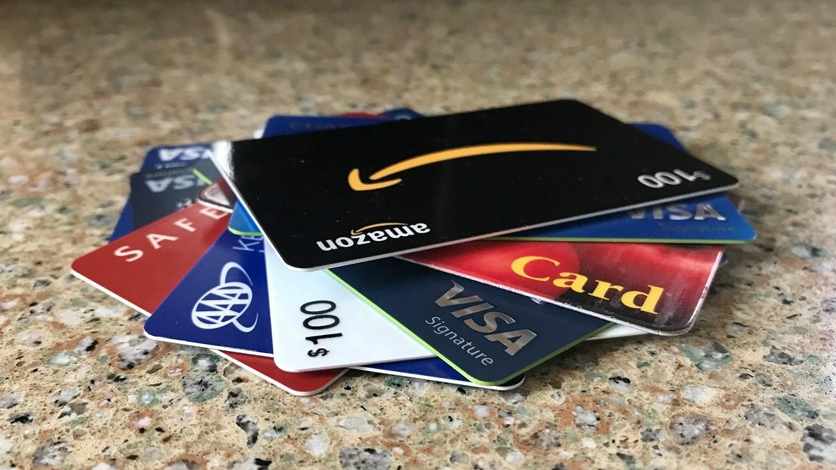 credit cards and gift cards