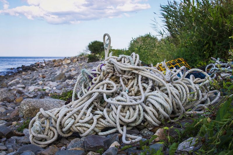 abandoned fishing gear, ropes, lobster traps