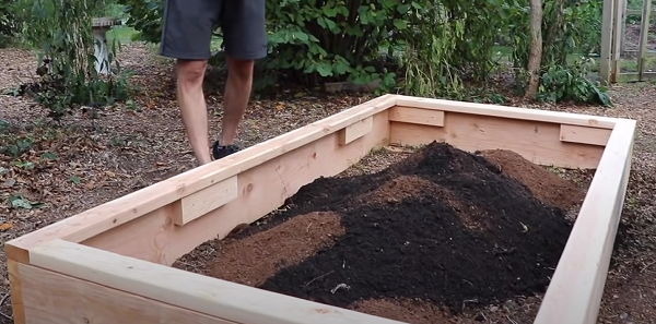 DIY raised bed garden