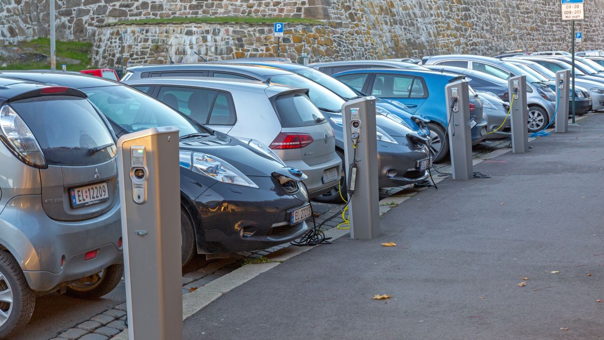 Electric vehicle parking in Oslo, Norway